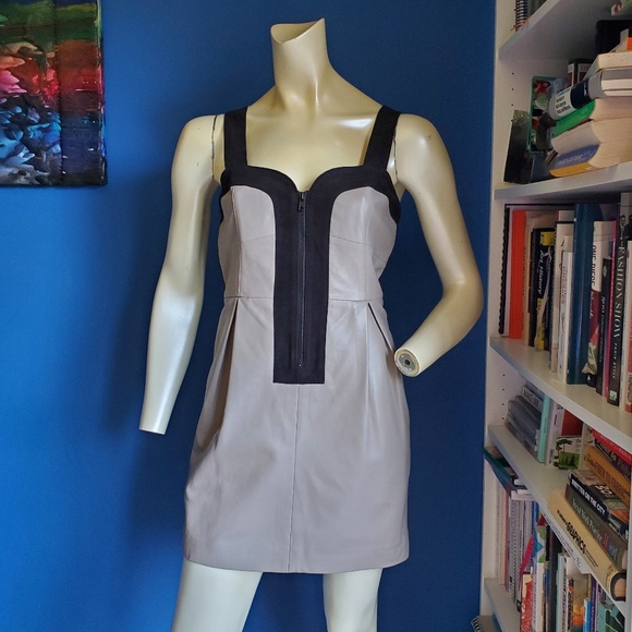 ♻️DONATED ♻️ 💄TAKE IT SALE💋American Retro Mini Leather Dress - Picture 1 of 9